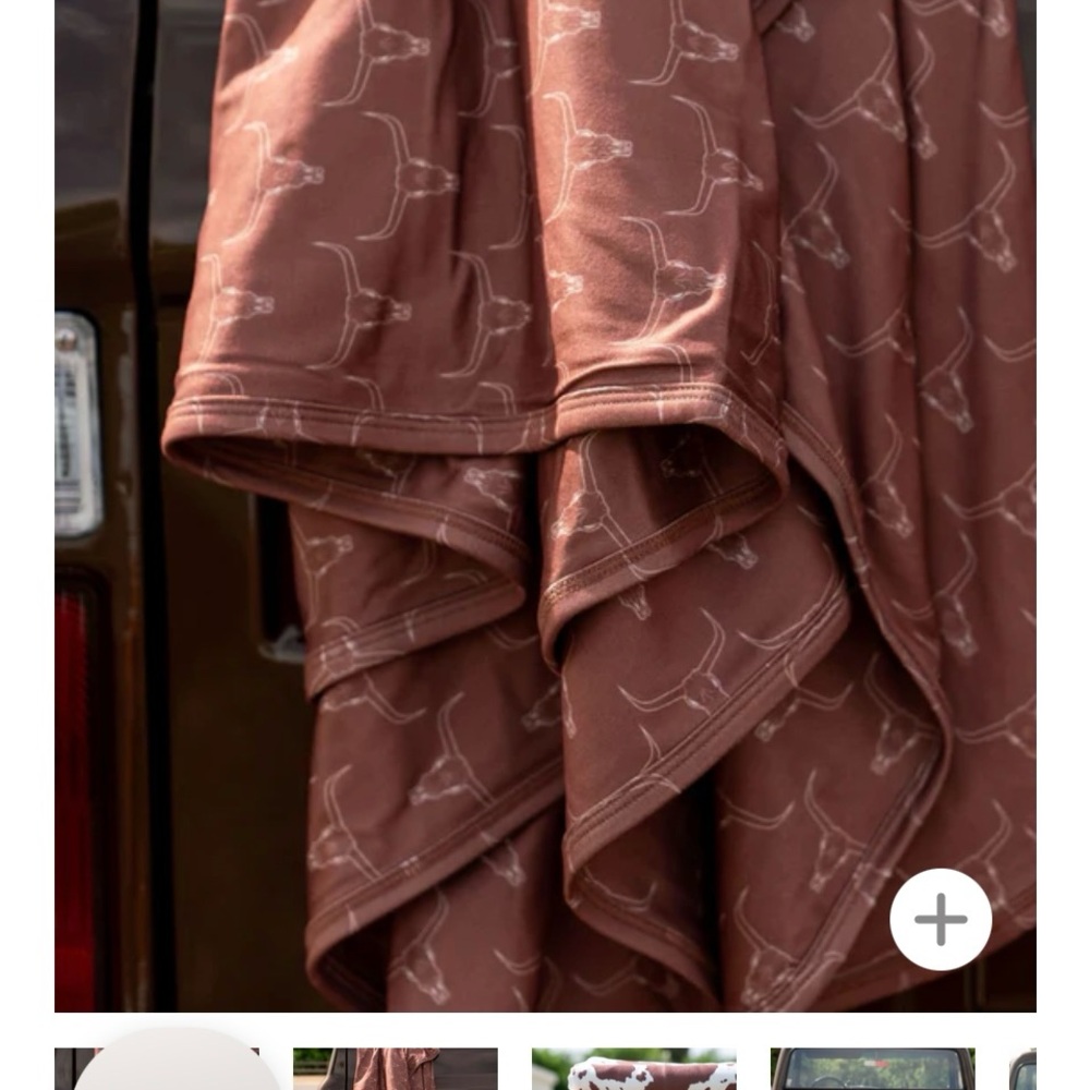 COZYS Toddler Brown Longhorn print double sided blanket.